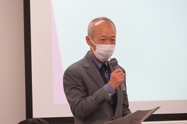 開会のあいさつをする野田敦敬学長