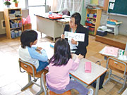 学生による外国人児童への学習支援