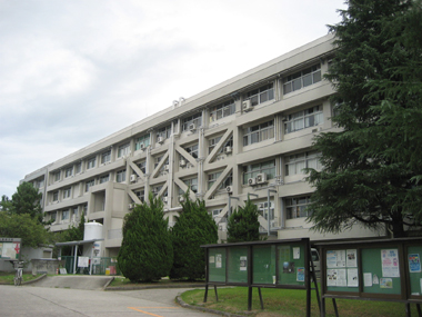 自然科学棟　外観1