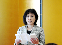 告辞する後藤学長