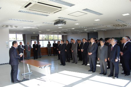 年頭挨拶を述べる学長
