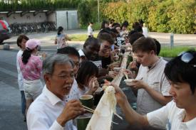 インターナショナルナイト(流しそうめん).jpg