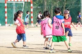 サッカースクール（小学校低学年）