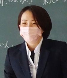 児童生徒発達支援コース 生徒指導・教育相談系 令和3年度入学 白井 はるかさん