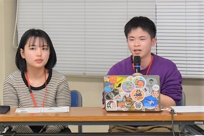 JUNTOS代表理事　吉村迅翔氏(右)<br>理事　佐藤舞氏(左)