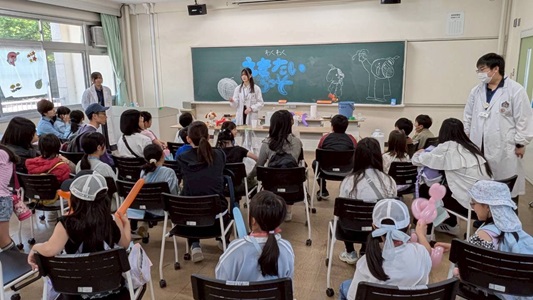 訪問科学実<br>わくわくによる企画の様子