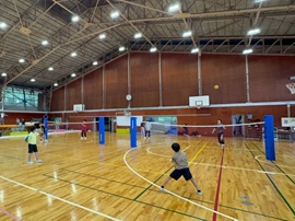 ボール遊び