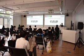 授業後に外部団体「生物多様性保全に取り組む学生組織GAIA(ｶﾞｲｱ)」のPRを行う学生