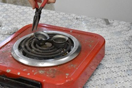 金属を溶かす様子