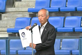 挨拶をされる野田敦敬学長