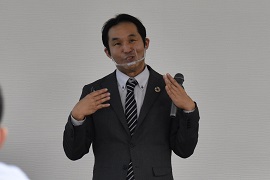 講演する市瀬先生