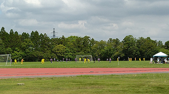 サッカー大会での試合の様子