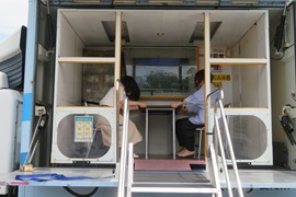 起震車体験の様子