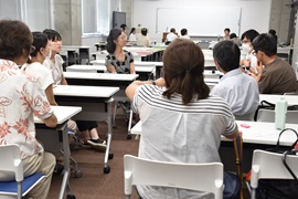 学校種に分かれて意見交換
