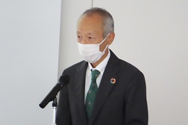 開会あいさつをする野田敦敬学長