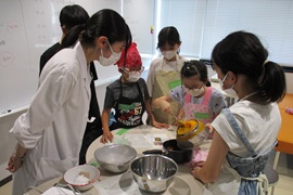 (10)おいしいお菓子になあれ～！

