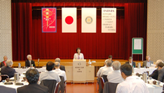 クラブ例会での講演の模様