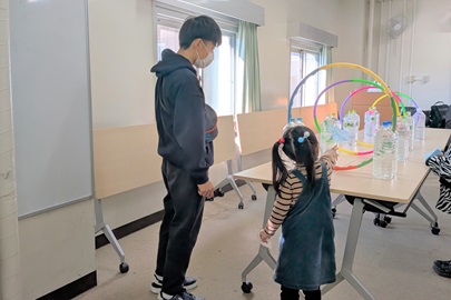 紙飛行機真っ直ぐ長く飛ばすよ（愛知教育大学附属名古屋中学校）