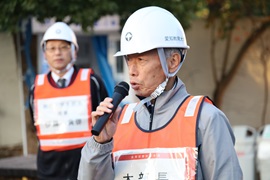野田敦敬学長による講評