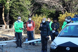 あいさつをする野田敦敬学長）