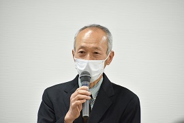 開会のあいさつをする野田敦敬学長