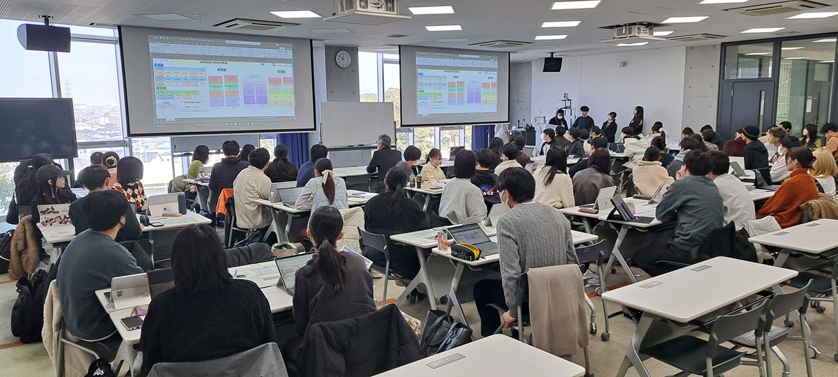 金融関係機関との連携授業の様子