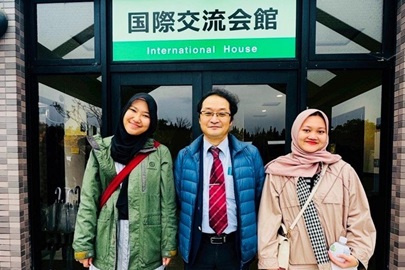 大鹿聖公教授と再会を期して名残惜しい別れ