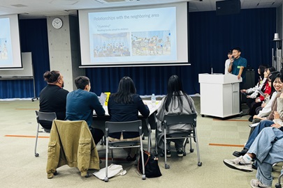 （学生による大学紹介）