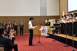 会場からも温かな手拍子