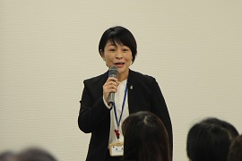 豊田市の取り組みについて話す渡邉温嫁氏