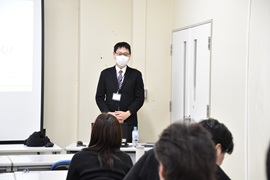 趣旨説明する中山弘之准教授