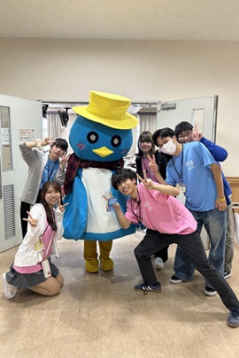 大学祭実行委員会マスコットのとりっぺ