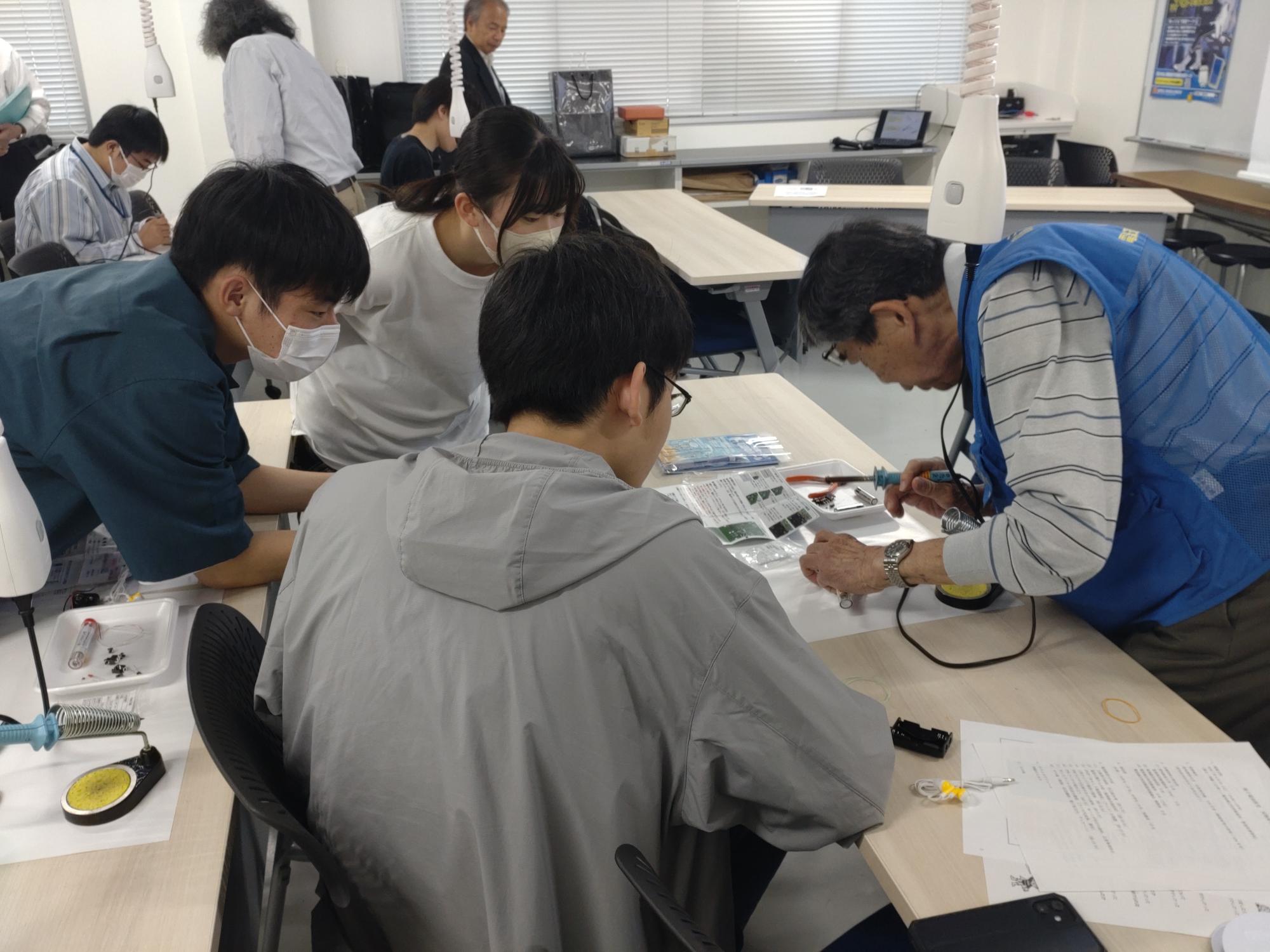 電波適正利用推進員からの事前レクチャー