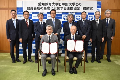 出席者全員による記念撮影