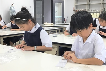 どんな柄に編めるかな？<br>「ひとりでできるもん！Textile編」