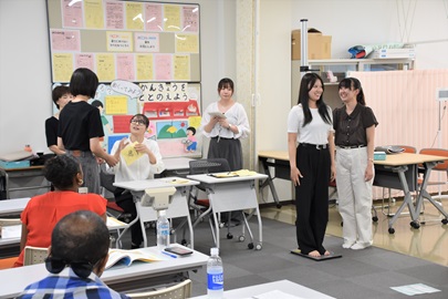 学生による健康診断のロールプレイ　「身長が伸びたね」