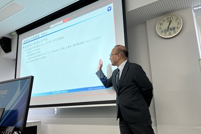 DX推進室長の福井真二教授