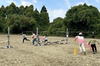 お馬さんみたいに駆け抜けろ！