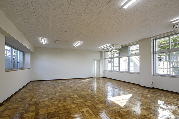 附属岡崎中学校校舎