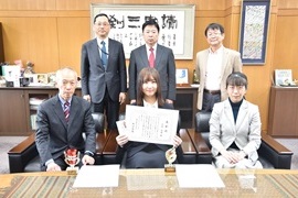 学生表彰にて記念撮影