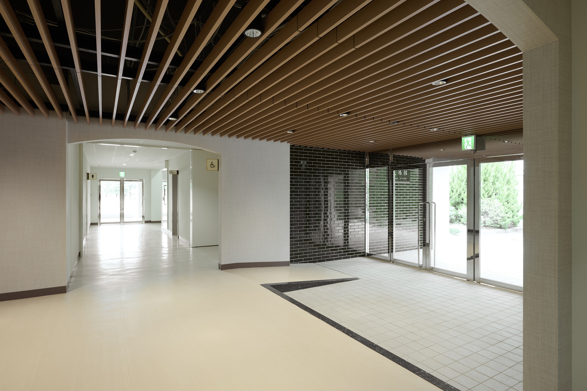 附属名古屋中学校体育館
